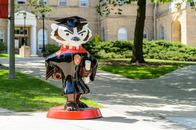 Bucky Badger statue in graduation garb